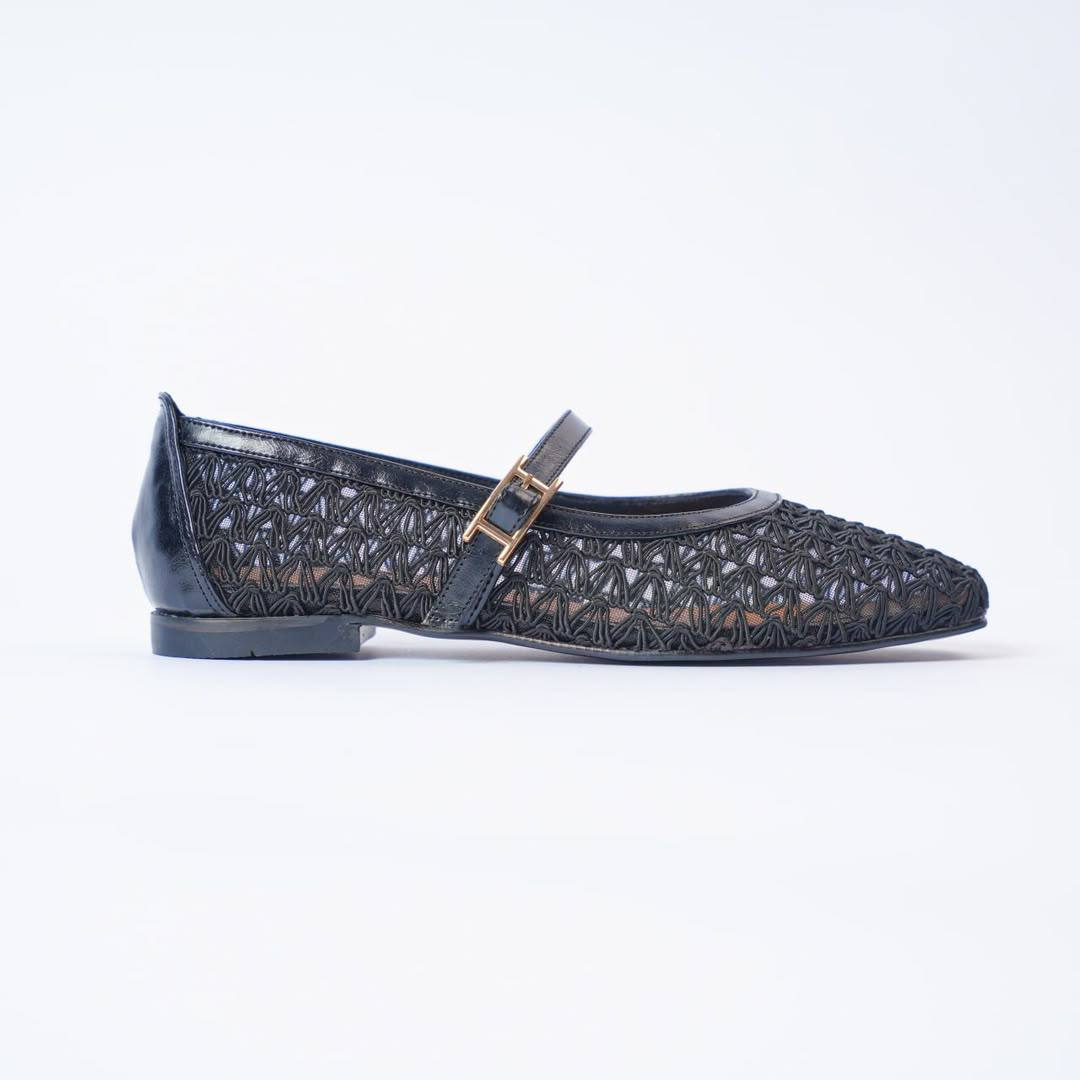 L-4411 Black
